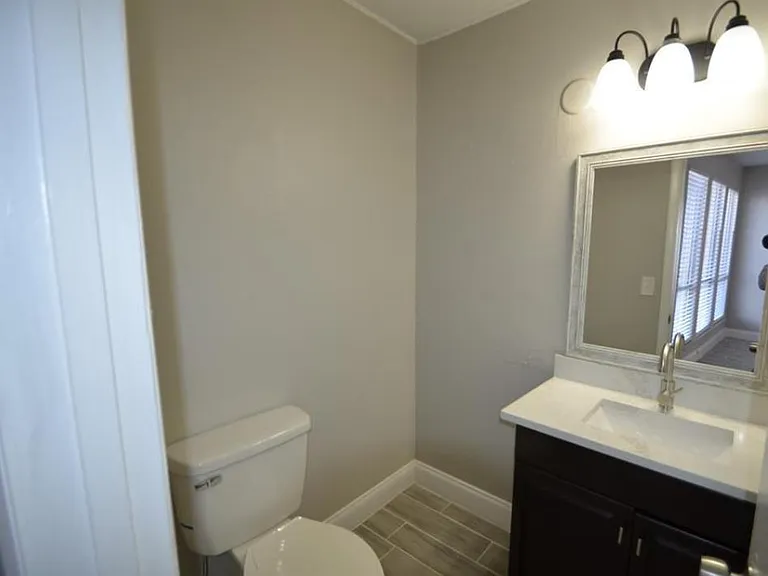 3922 Crayrich Cir #C — Photo 2