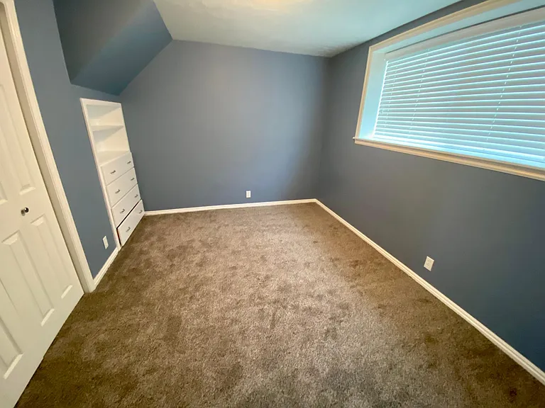 2916 E Oakridge Dr — Photo 7