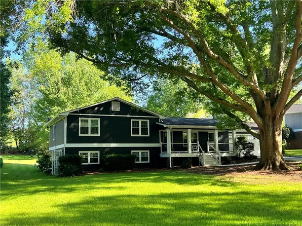 213 McCready Dr, Dallas, GA 30157