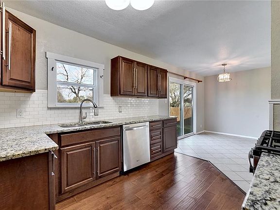 2nd image of 1404 Brandt Dr