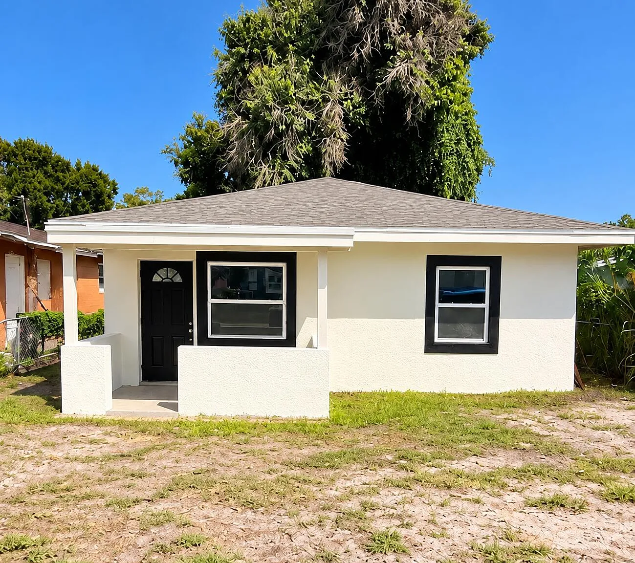 2 bed, 1.0 bath, 676 sqft, $1,700 — Photo 1