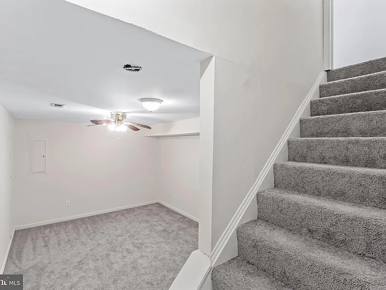 4502 Henderson Rd — Photo 36