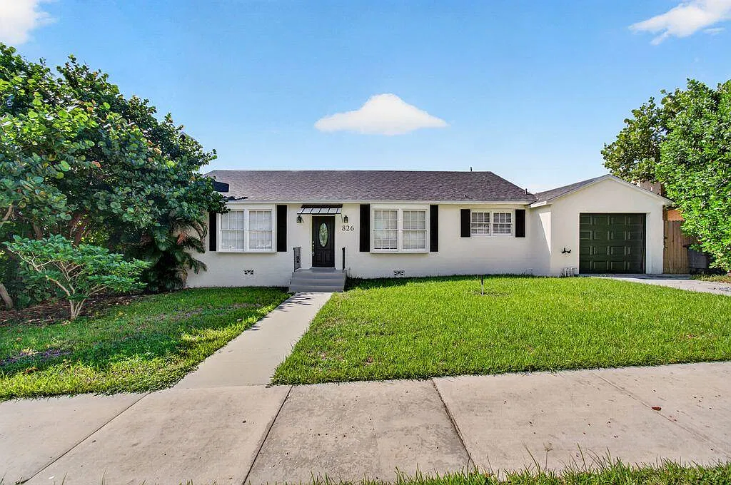 4 bed, 2.0 bath, 1536 sqft, $3,450 — Photo 1