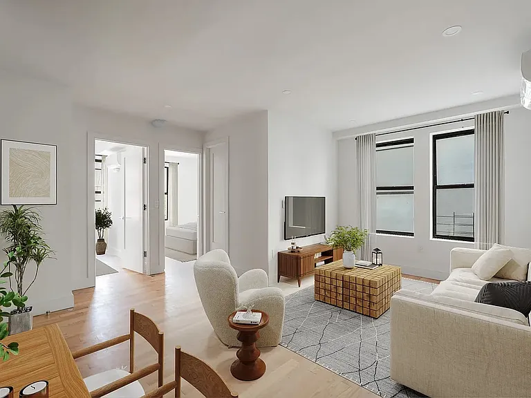 156 2nd Ave #4E — Photo 2