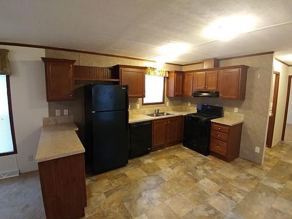 5th image of 61 Sunnyfield Dr