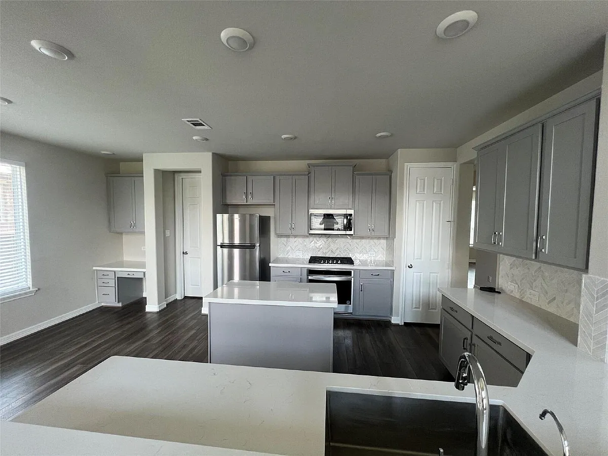Building Photo - 2638 Settler Hill Dr
