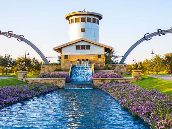 Cross Creek Ranch Amenities