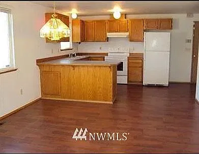 H6310 - 1 — Photo 2