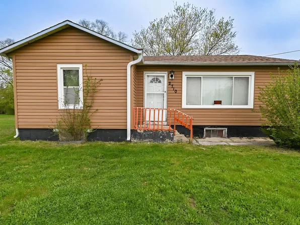 2710 30th St, Zion, IL 60099