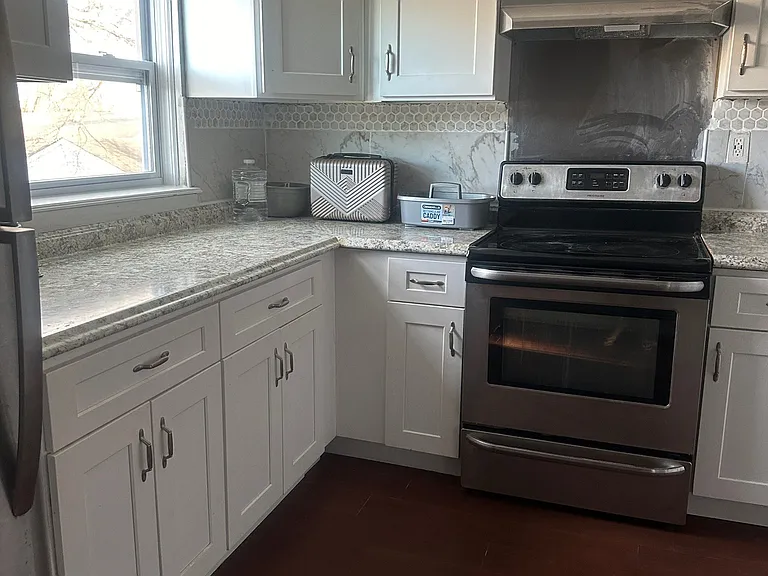 15 Essen Dr — Photo 7