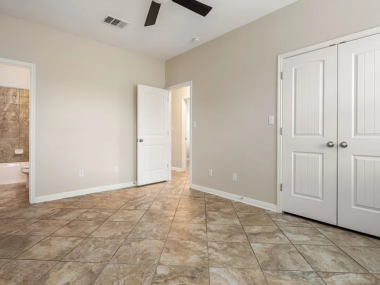 102 Preston Trl — Photo 14