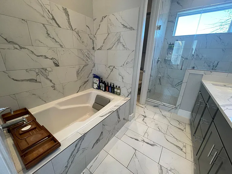 902 Martin St #A — Photo 6