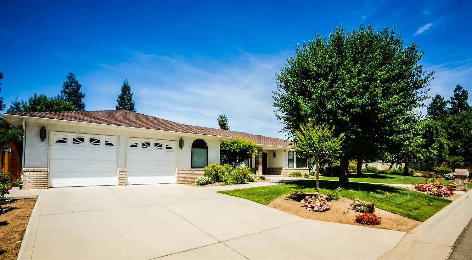 3708 W Los Altos Ave photo 1