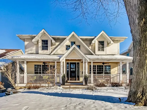 4533 Bryan Pl, Downers Grove, IL 60515