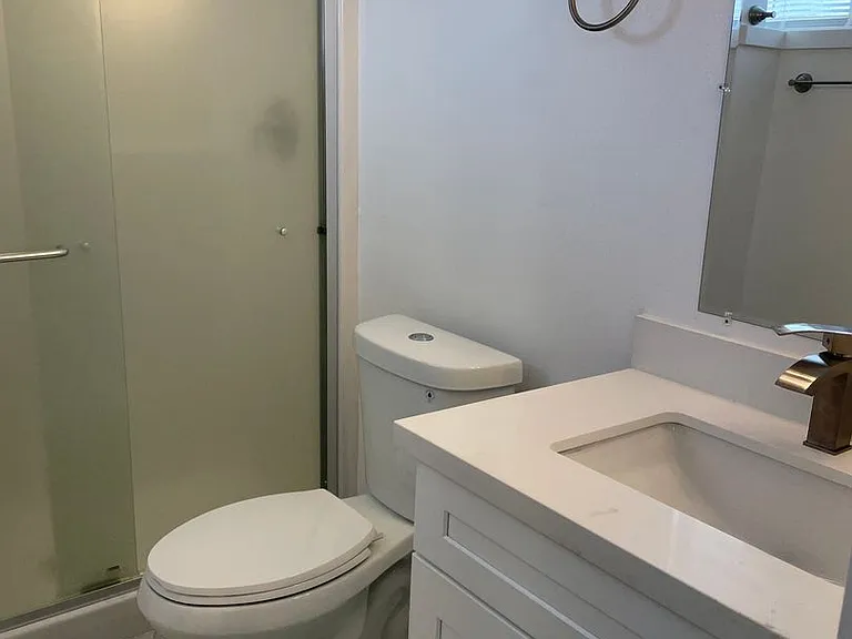 2583 Elgin Rd NE — Photo 7