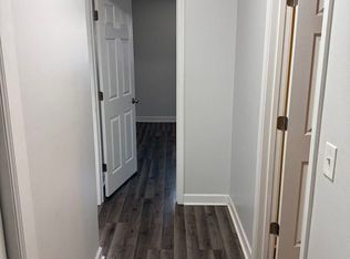 625 N Elmwood Dr APT 3, Aurora, IL 60506