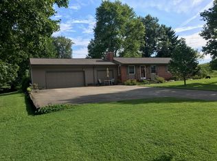 111 N Eickhoff Rd, Evansville, IN 47712
