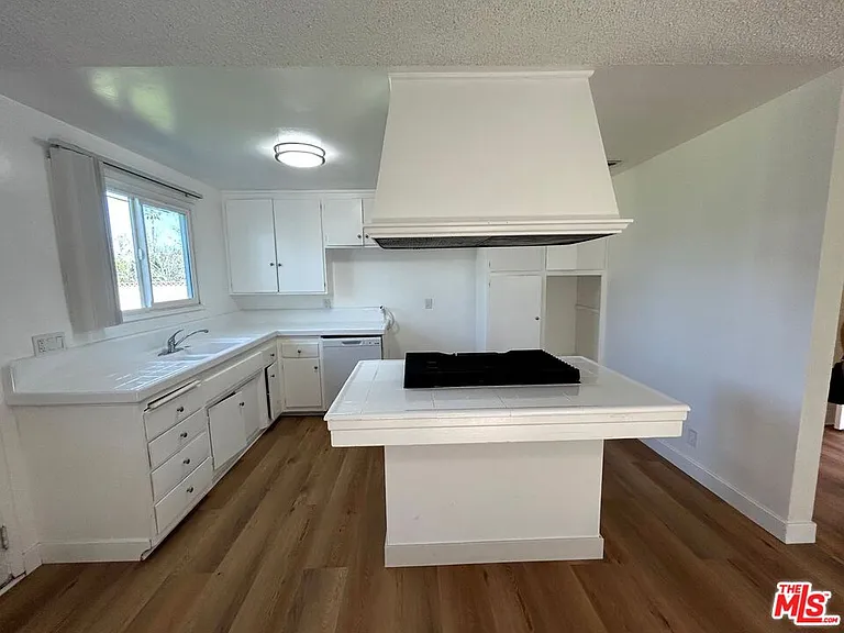 22739 Marlin Pl — Photo 12