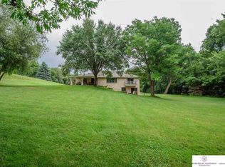 7102 S 43rd St, Bellevue, NE 68147
