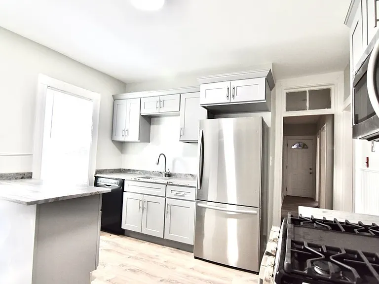 82 Fuller St #1 — Photo 17