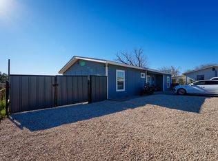 100 Ricks Dr, Del Rio, TX 78840