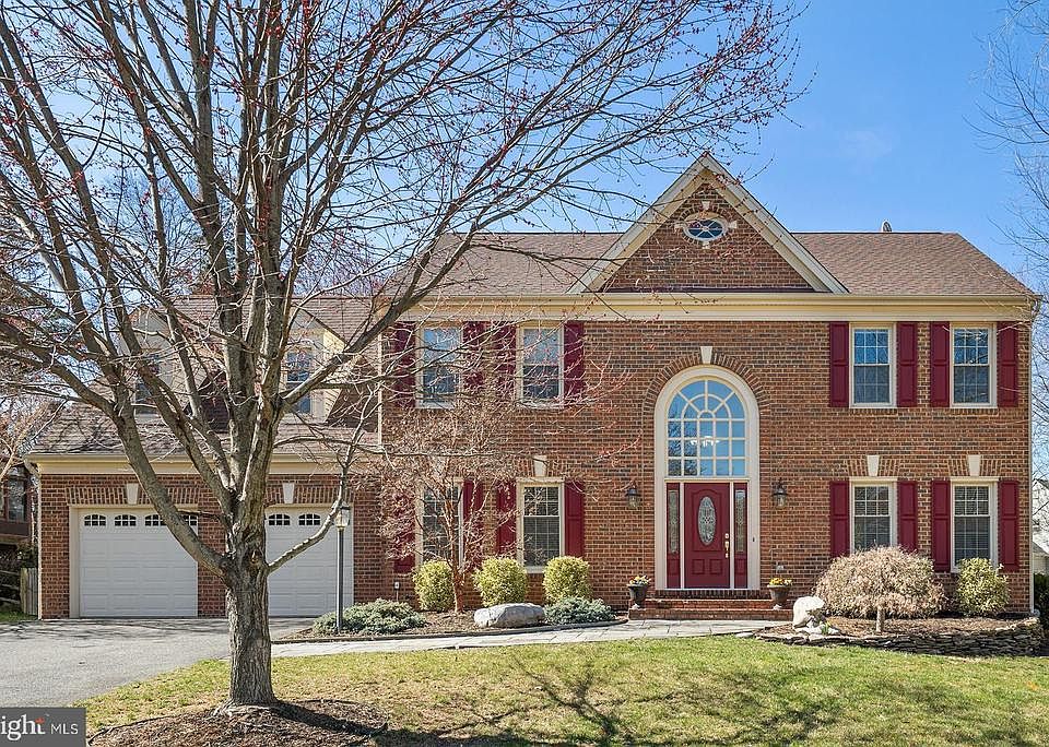 1st image of 15158 Wetherburn Dr