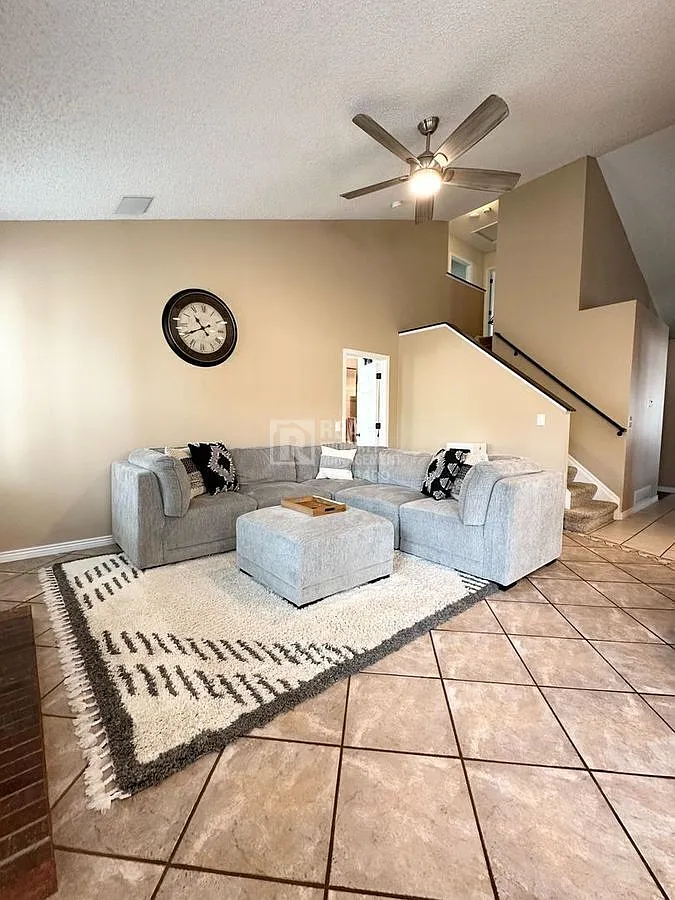 Building Photo - 9805 Foxhill Cir