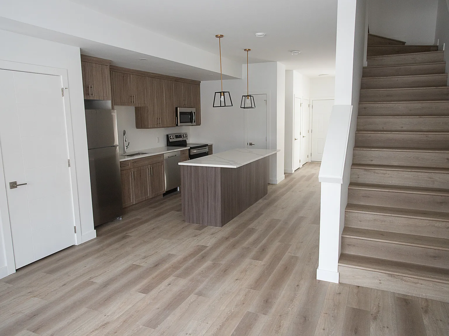 154 Perth Avenue — Photo 3