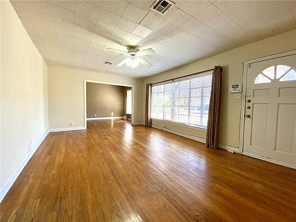 3rd image of 6206 Nasco Dr