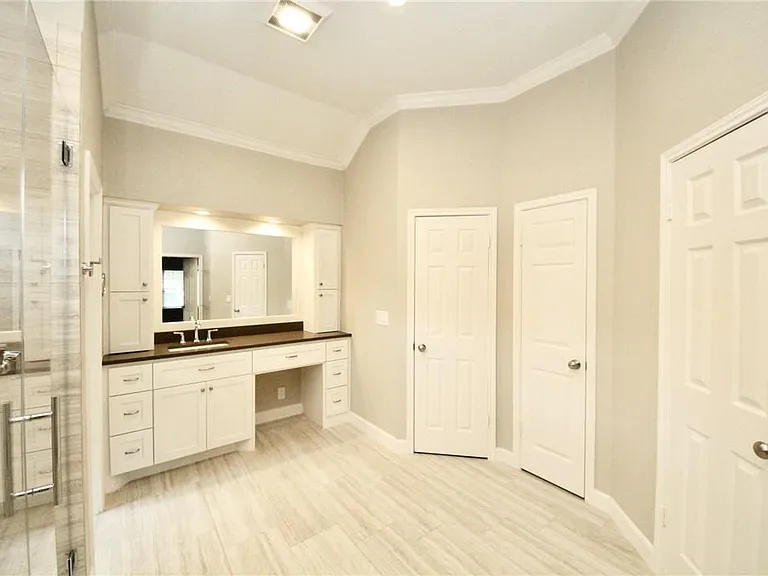 8910 Marybank Dr — Photo 10