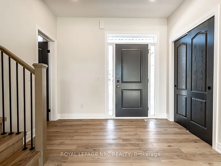 121A Moffatt St #25 — Photo 4