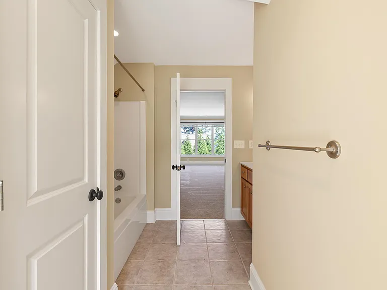 130 Iron Horse Dr — Photo 64