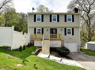 44 Dean Rd, New Milford, CT 06776