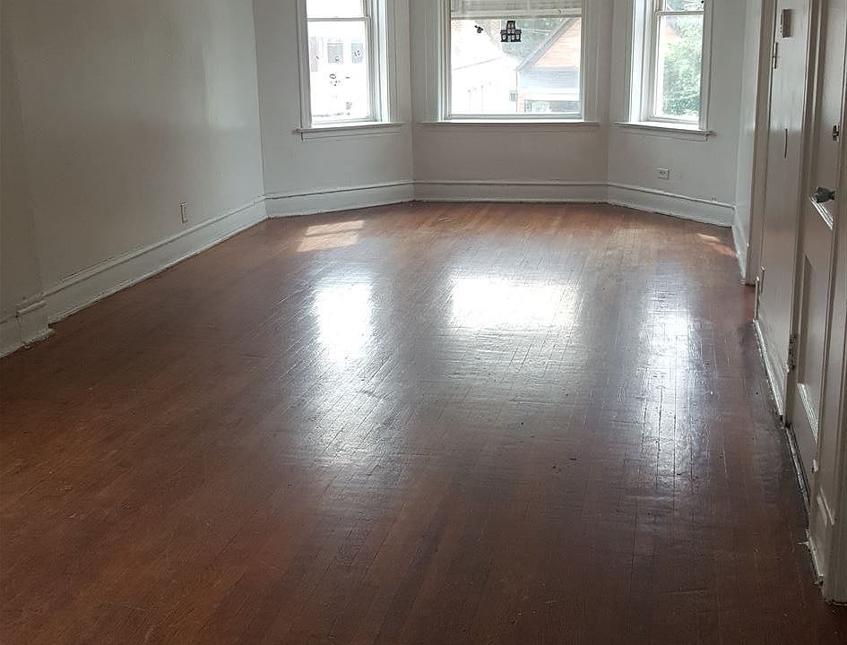 1st image of 709 N Trumbull Ave #2F