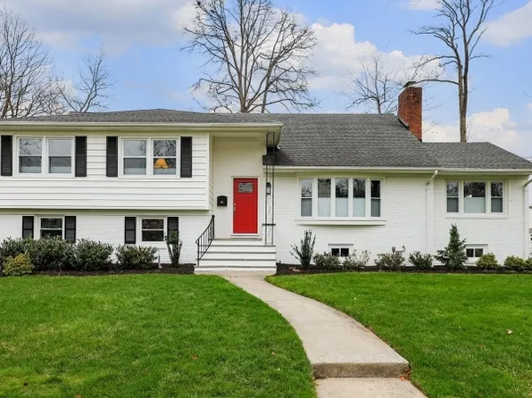 401 Poe Ave, Westfield Town, NJ 07090