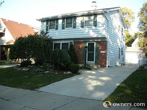 Front of home and yard