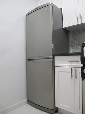 Rented by Metropolis Real Estate of Manhattan | media 25