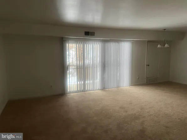 2301 Olson St APT 303-A, Temple Hills, MD 20748