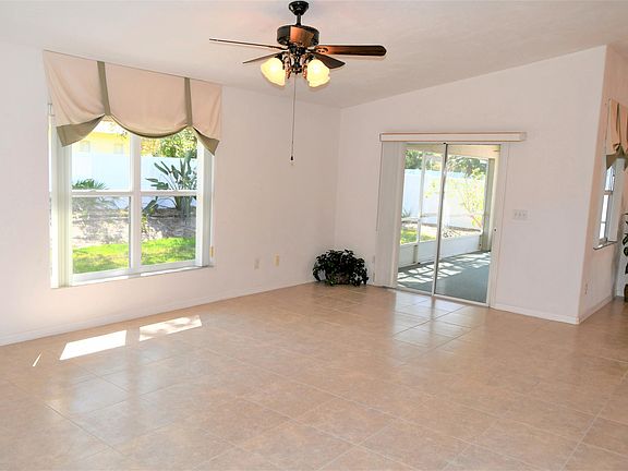5th image of 773 Sterling Chase Dr