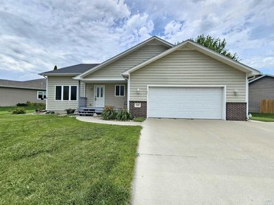 707 Prairie Blvd, Dakota Dunes, SD, 57049
