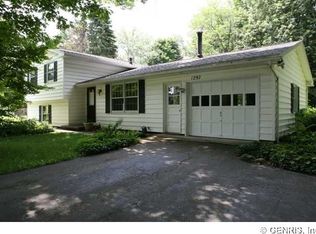 1297 Millcreek Run, Webster, NY 14580
