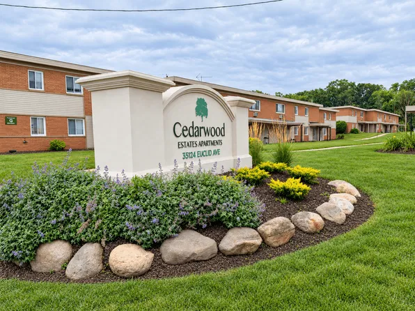 Cedarwood Estates Apartments