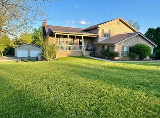 132 Woods Point Dr, Berea, KY 40403