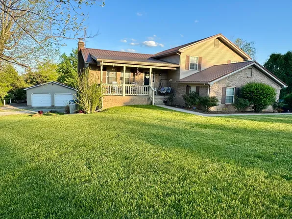 132 Woods Point Dr, Berea, KY 40403