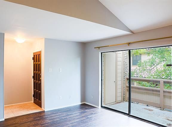 5th image of 7640 W Greenway Blvd APT 3N
