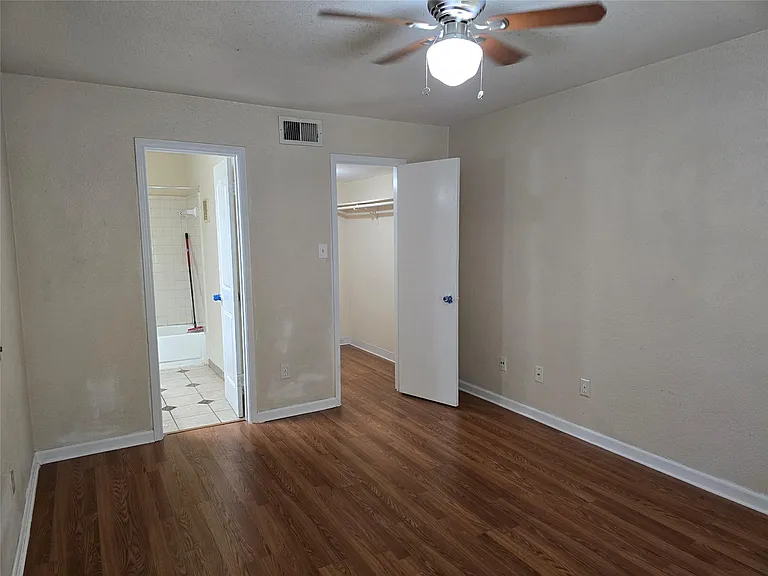 9797 Leawood Blvd #104 — Photo 13