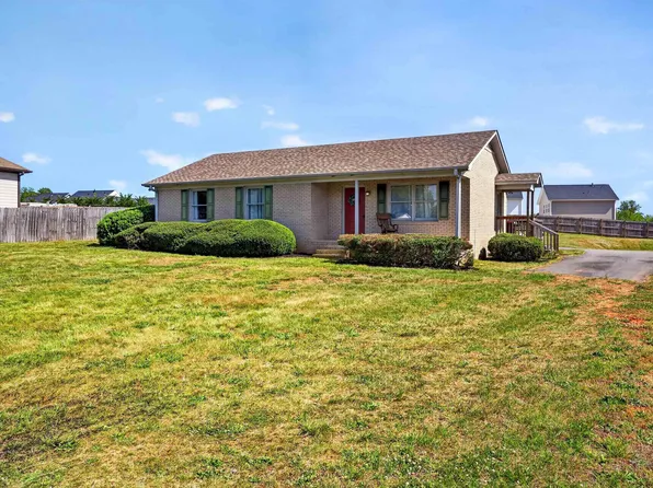 164 Old Furnace Rd, Boiling Springs, SC 29316