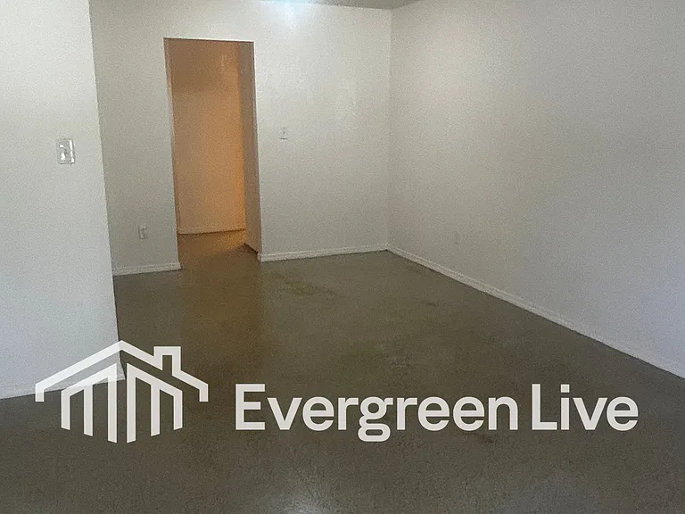 90 Valtameri Ct — Photo 3