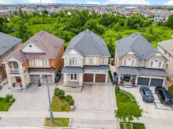 155 Bellchase Trl, Brampton, ON L6P 3N2