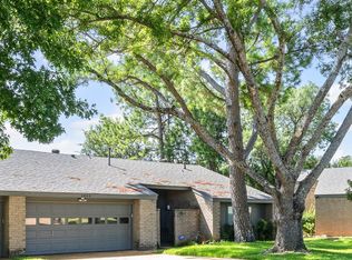 1803 Eastwood Ct, Grand Prairie, TX 75050